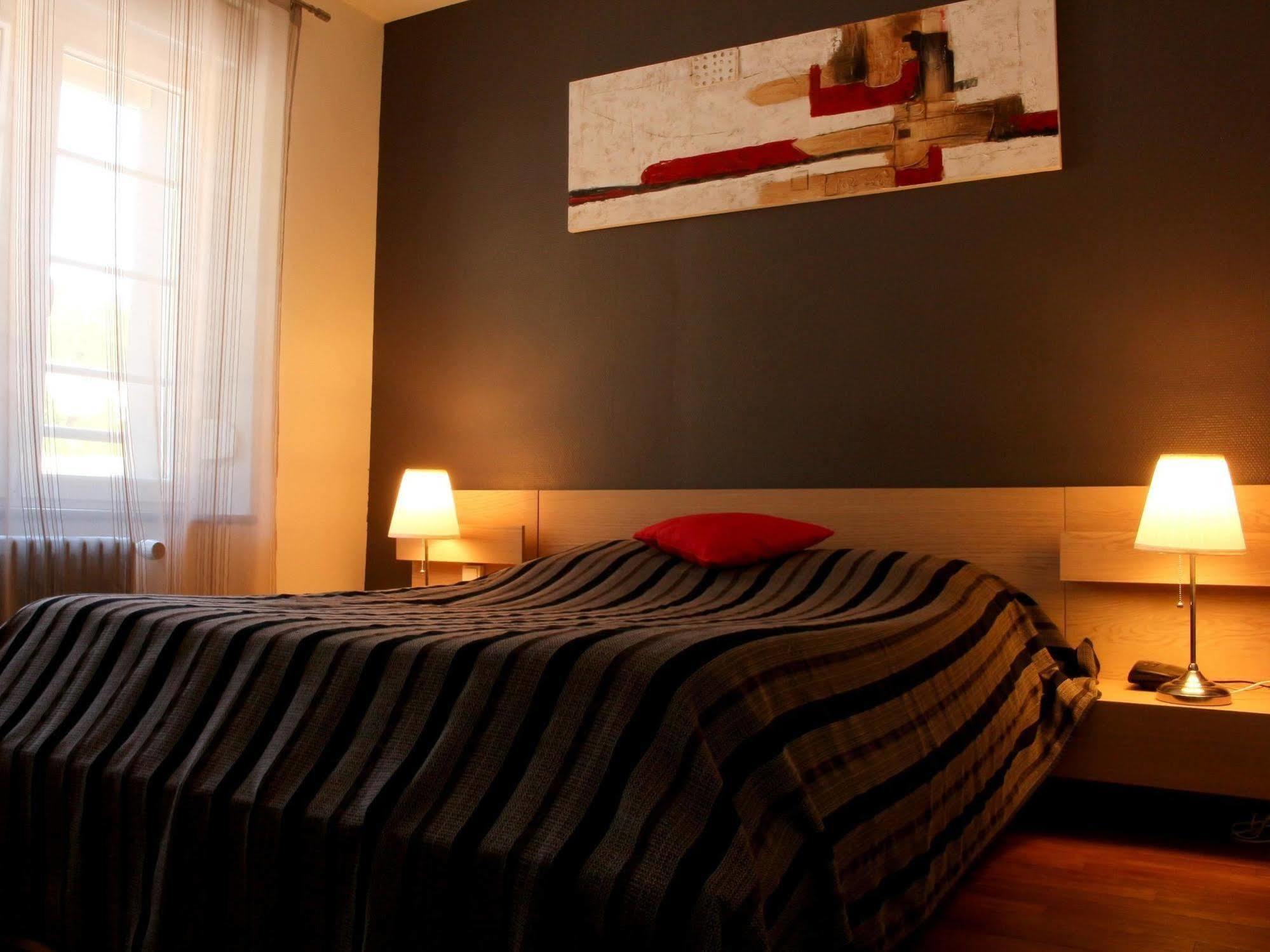 Les Boucles De Meuse Hotel 3 Etoiles Monthermé 외부 사진